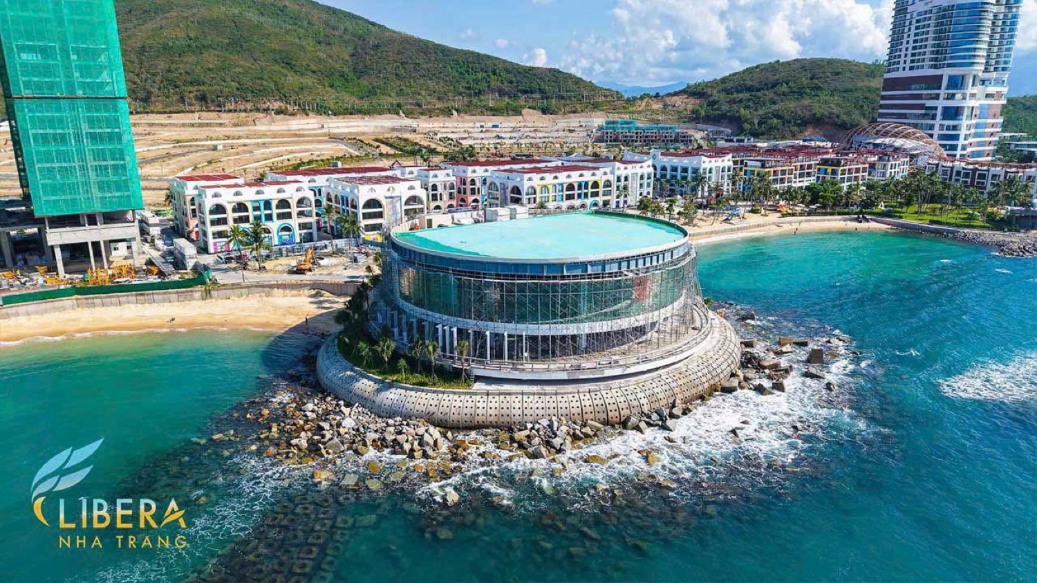 Công trình điểm nhấn ven biển trong quần thể Libera Nha Trang tại Bãi Tiên